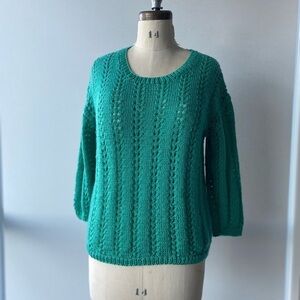 Hand crafted Womens Green knit sweater/pullover/top size medium